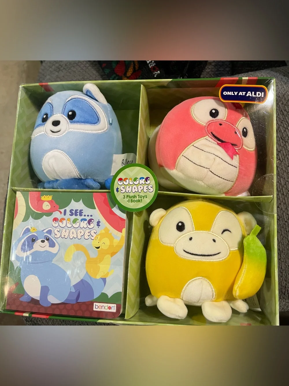 Colors & Shapes Book Gift Set: Riley Raccoon, Milo Monkey, Simon Snake, & Book